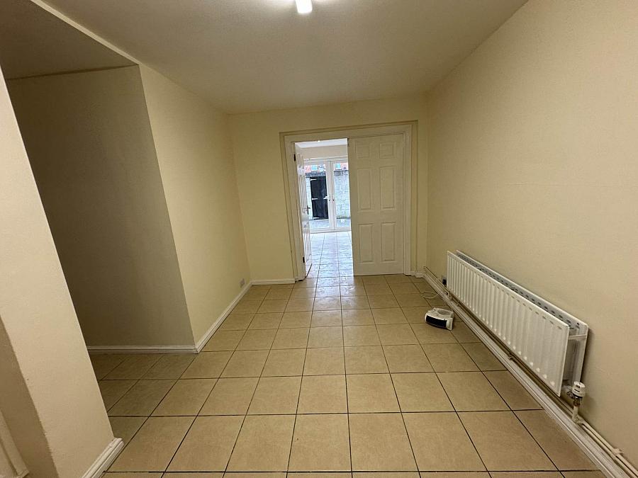 51 Longlands Road