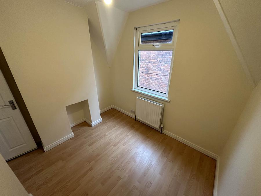 51 Longlands Road