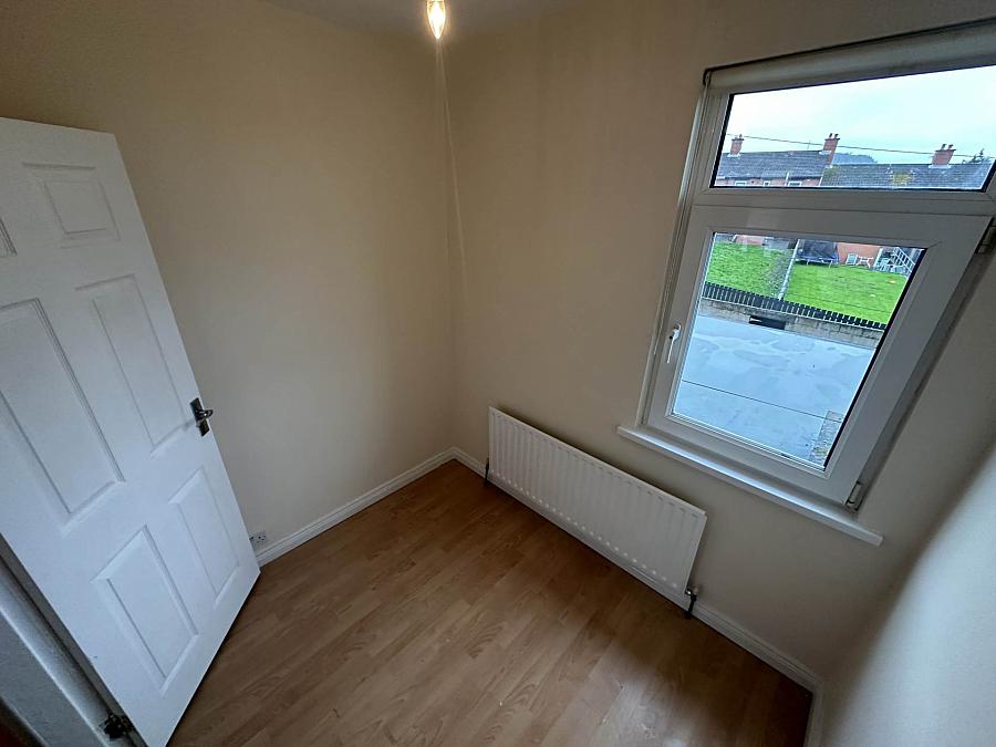 51 Longlands Road