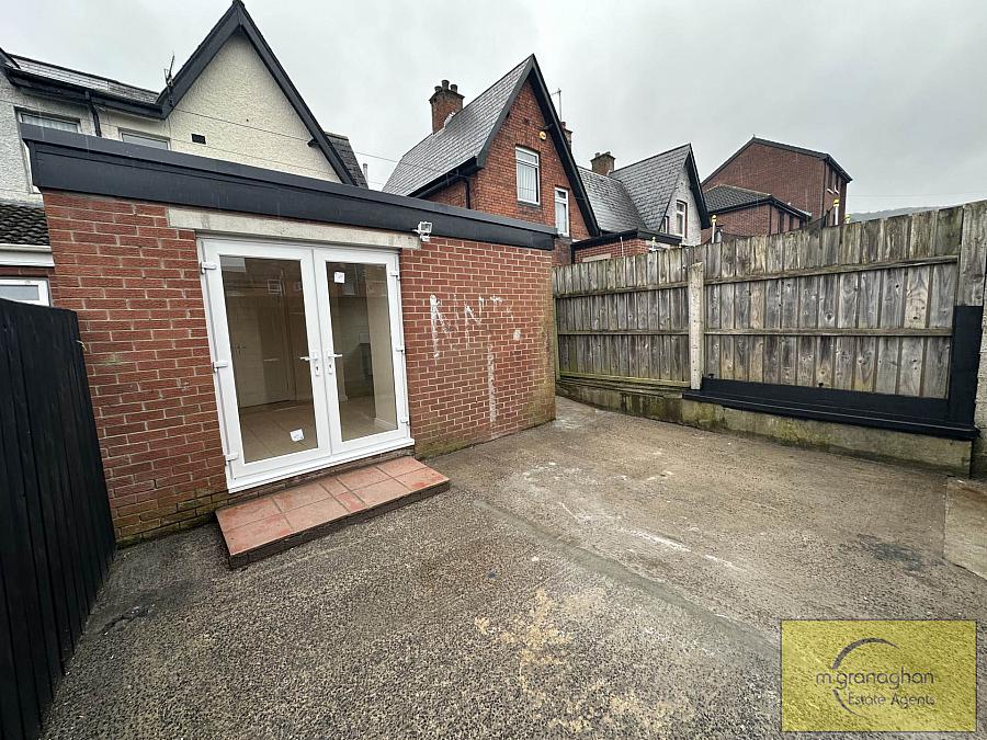 51 Longlands Road 51 Longlands Road