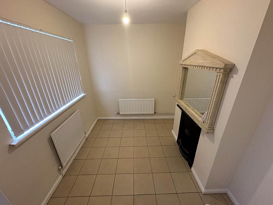 51 Longlands Road