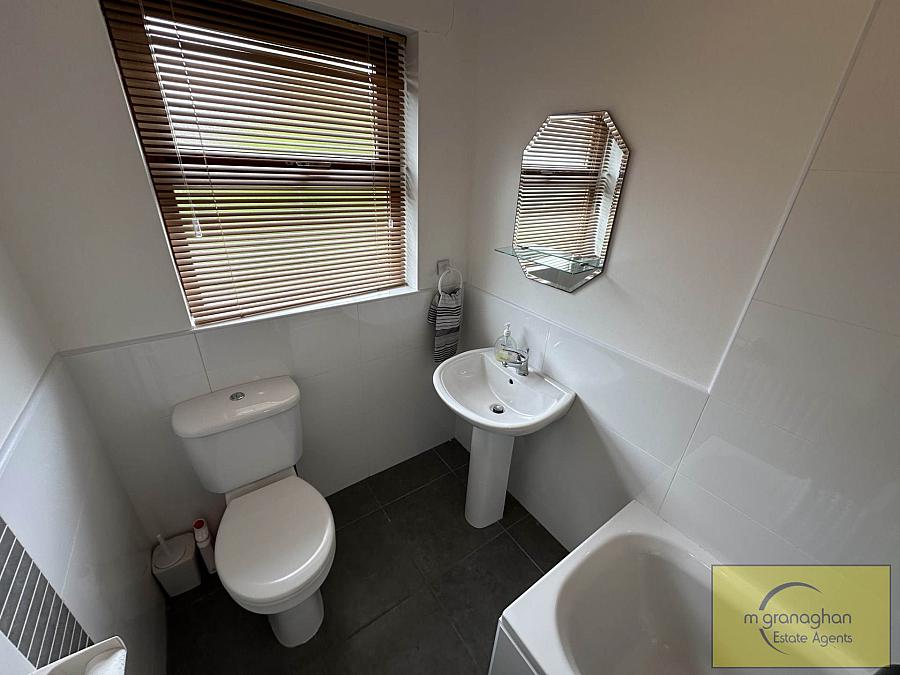 16 Riverdale Park South 16 Riverdale Park South