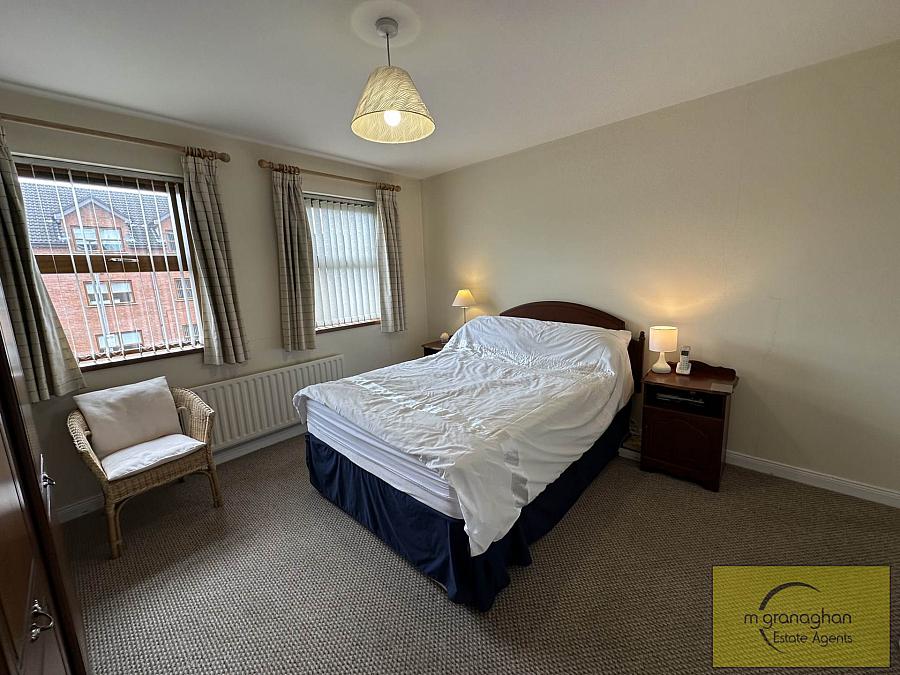 16 Riverdale Park South 16 Riverdale Park South