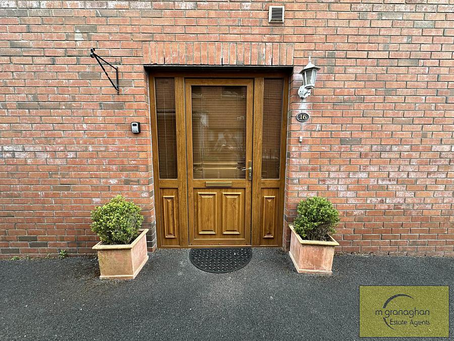 16 Riverdale Park South 16 Riverdale Park South