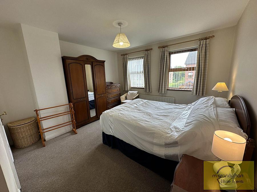 16 Riverdale Park South 16 Riverdale Park South