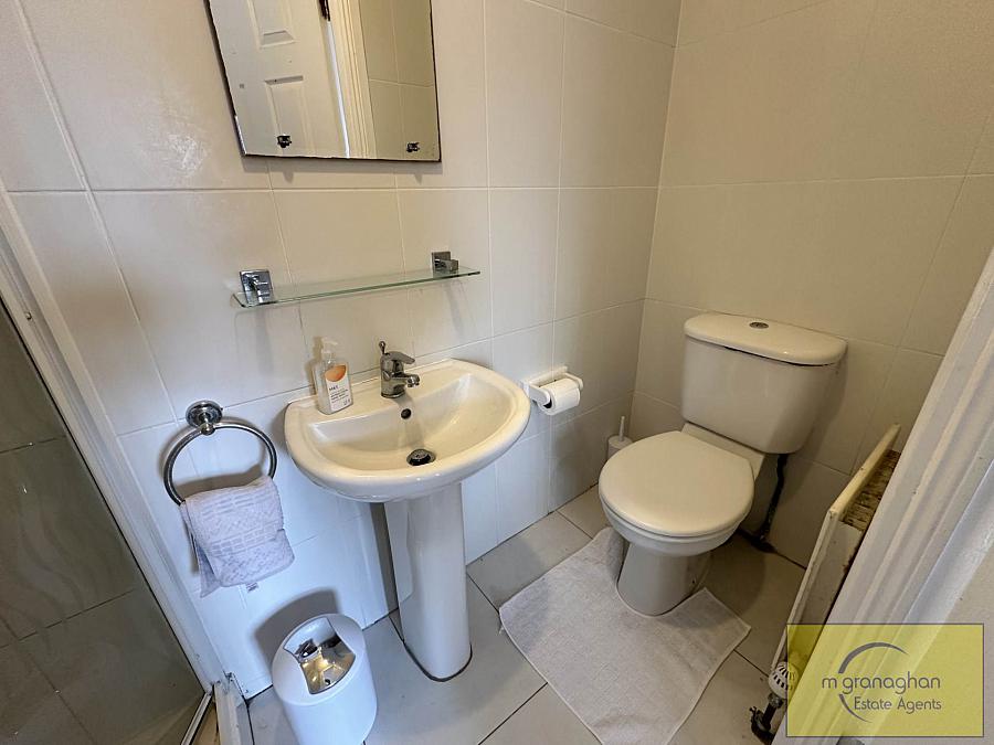 16 Riverdale Park South 16 Riverdale Park South