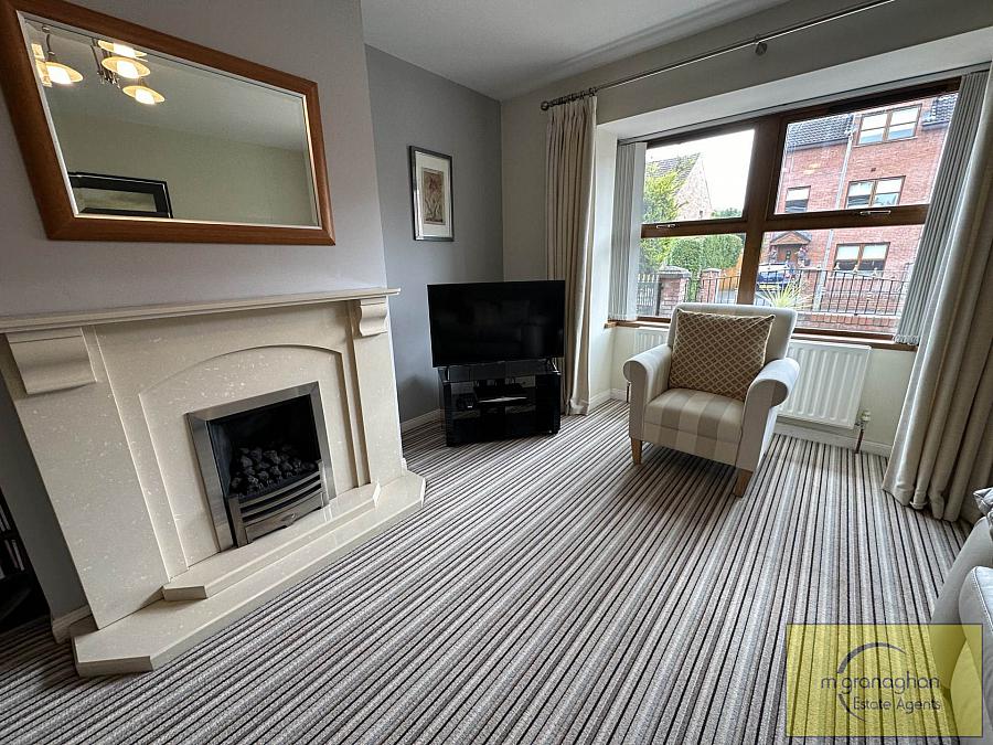 16 Riverdale Park South 16 Riverdale Park South