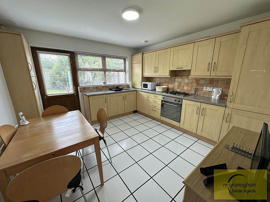 16 Riverdale Park South 16 Riverdale Park South