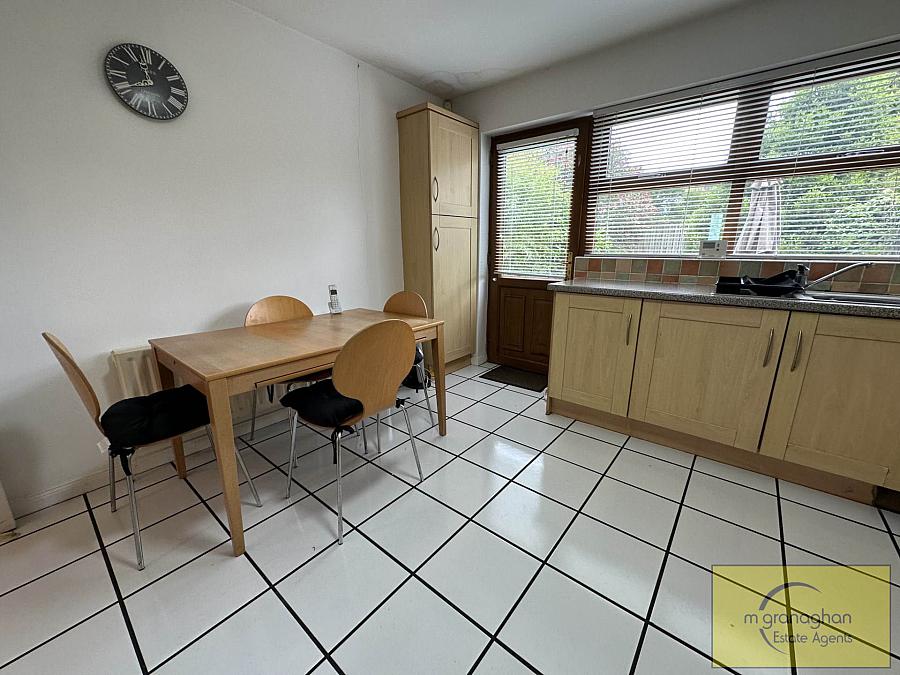 16 Riverdale Park South 16 Riverdale Park South