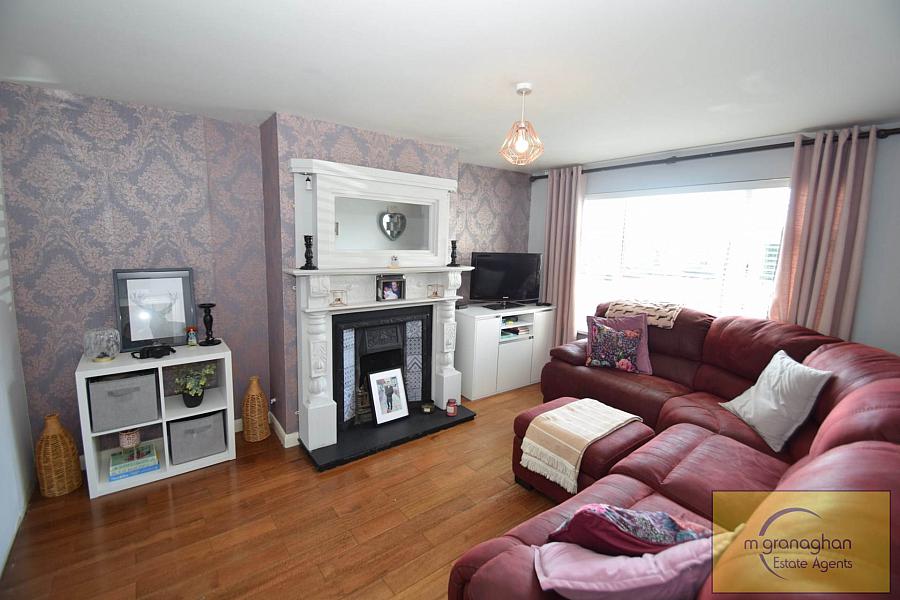286 Lagmore Meadows
