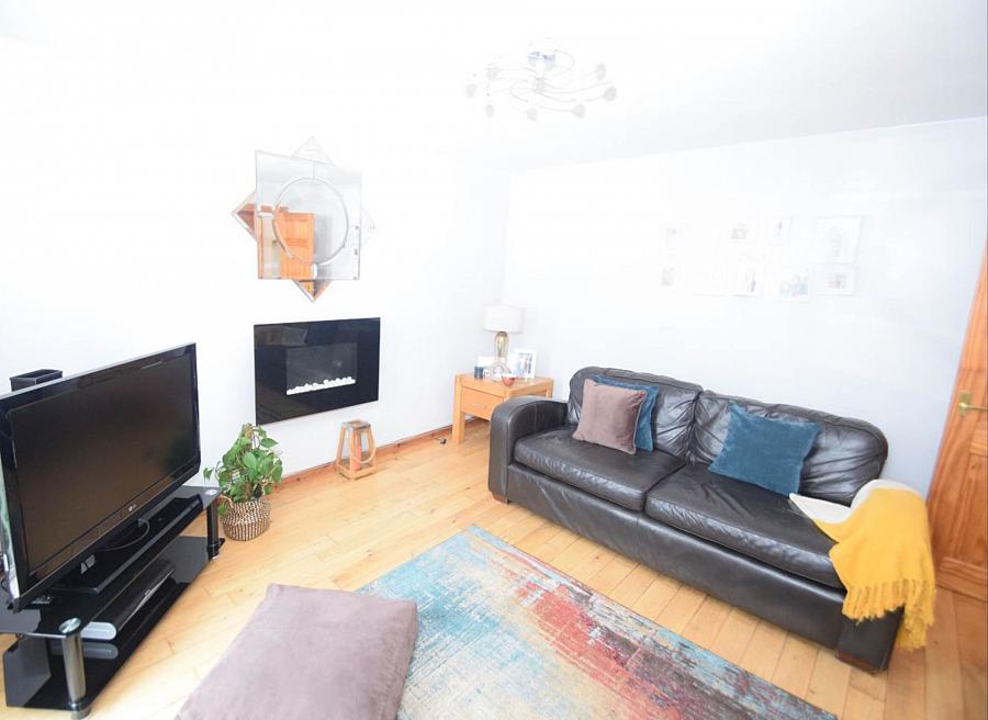 13 Lynnwood Mews