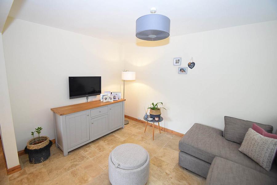 13 Lynnwood Mews