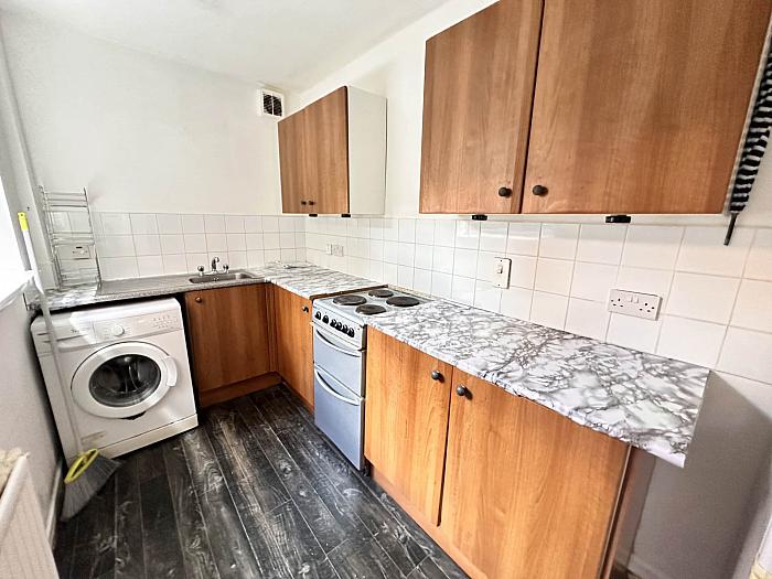 5 Beechmount Parade
