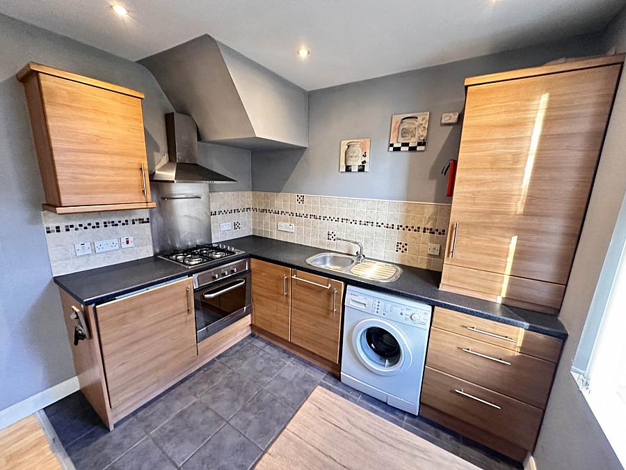 Apt 2, 6 Glandore Avenue