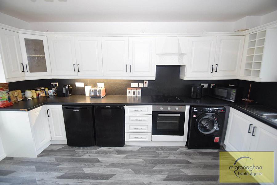 28 Springhill Avenue