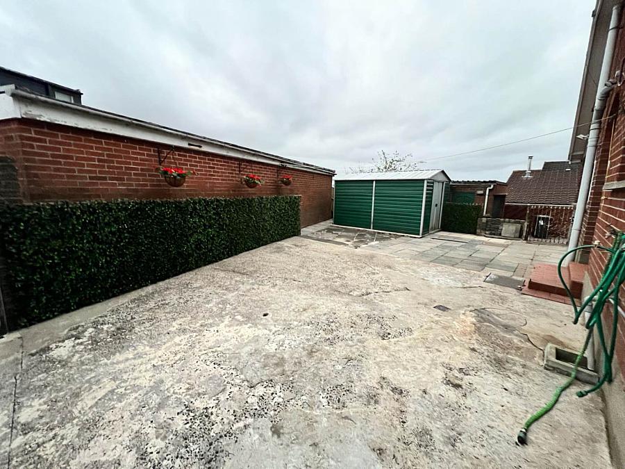 7 Cairnshill Green