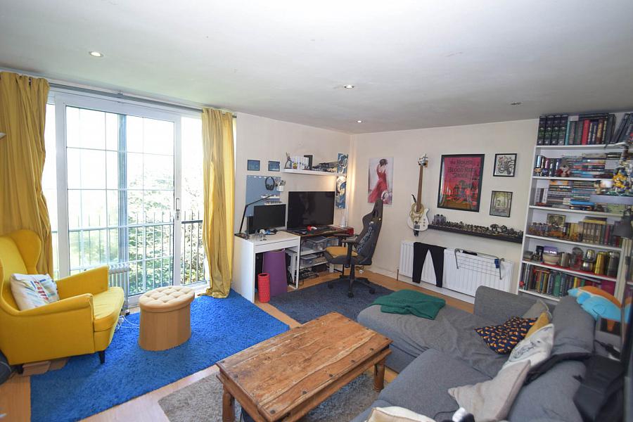 12 Fortwilliam Grange