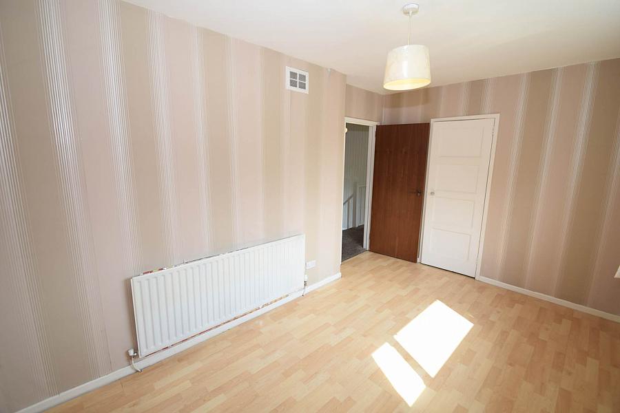 35 Creeve Walk