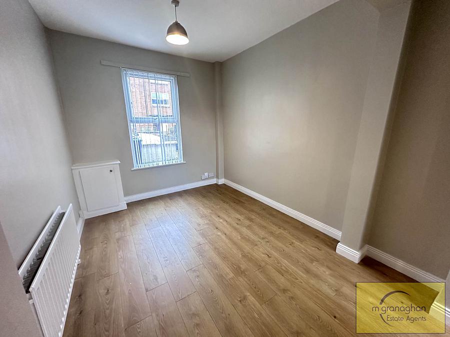 11 Fortwilliam Parade