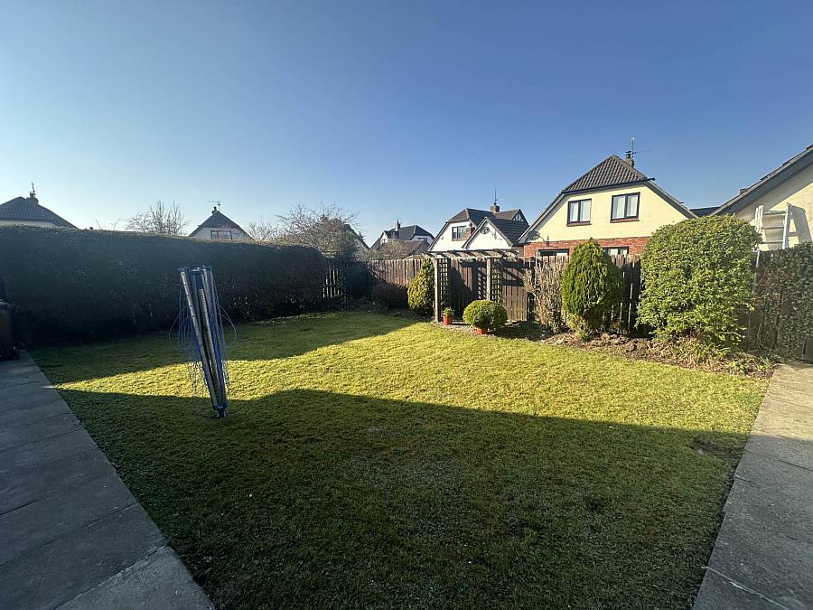 68 Weavers Meadow