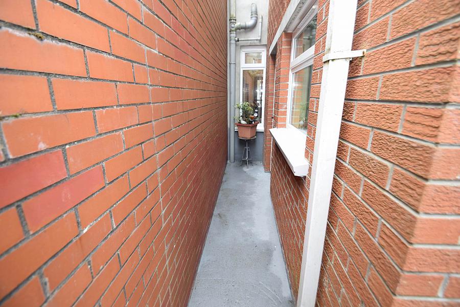24 Glenbank Place