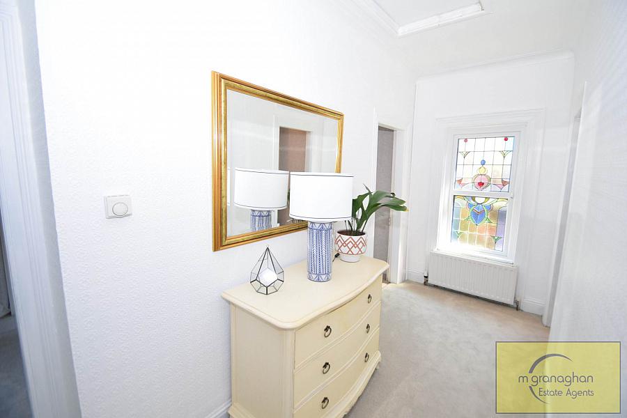 20 Knutsford Drive 20 Knutsford Drive