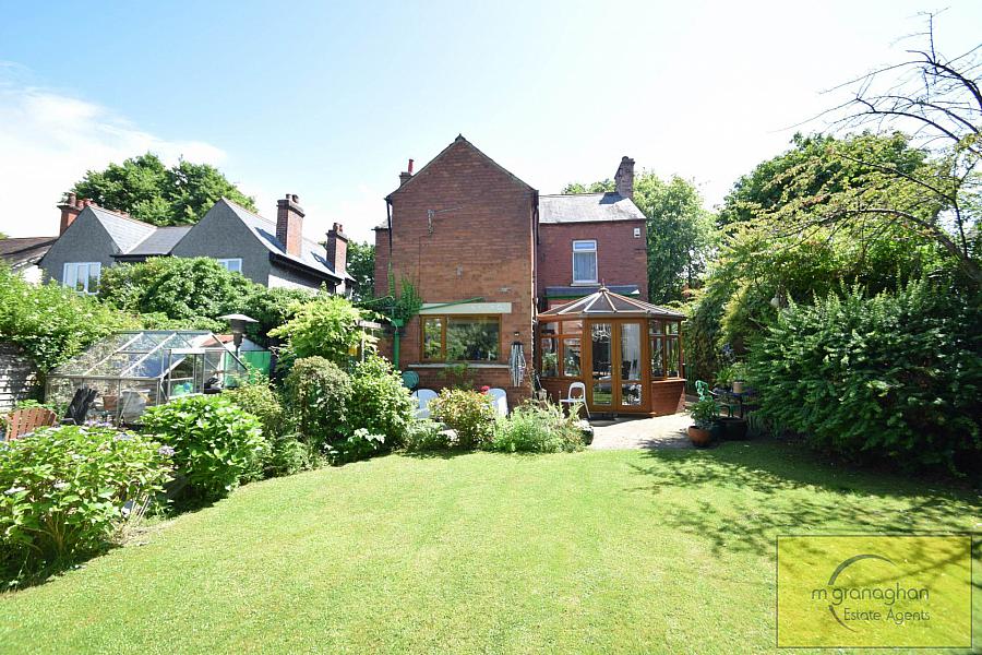 20 Knutsford Drive 20 Knutsford Drive