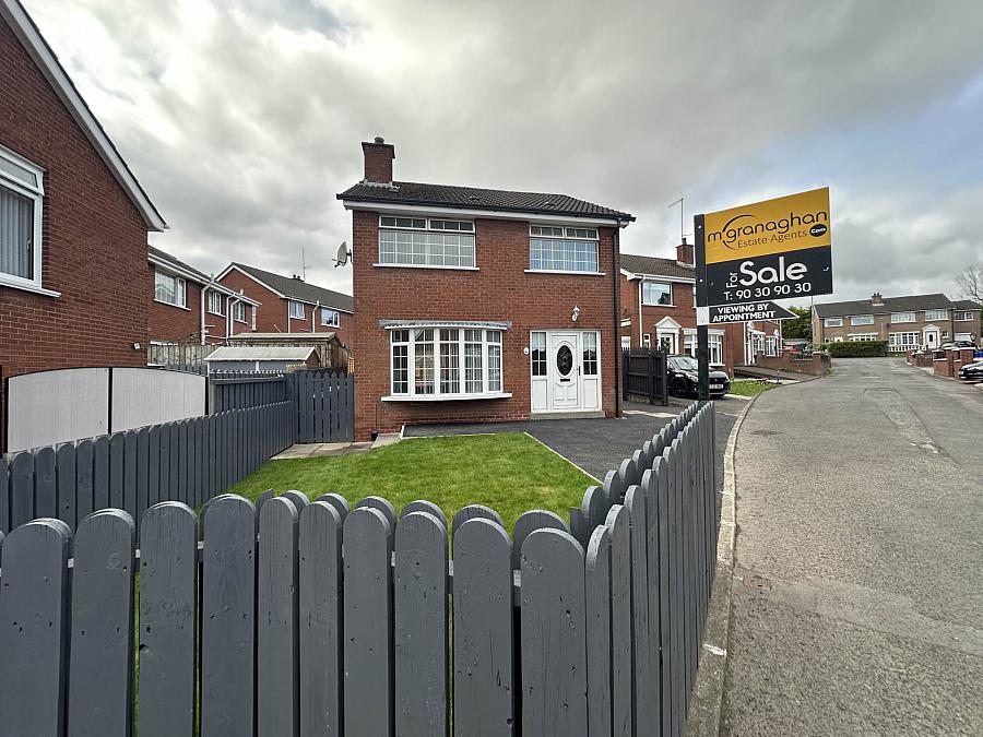 10 Lake Glen Drive, andersonstown, belfast, BT11 8TF