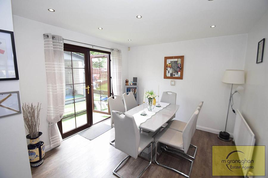 17a Hawthorn Hill
