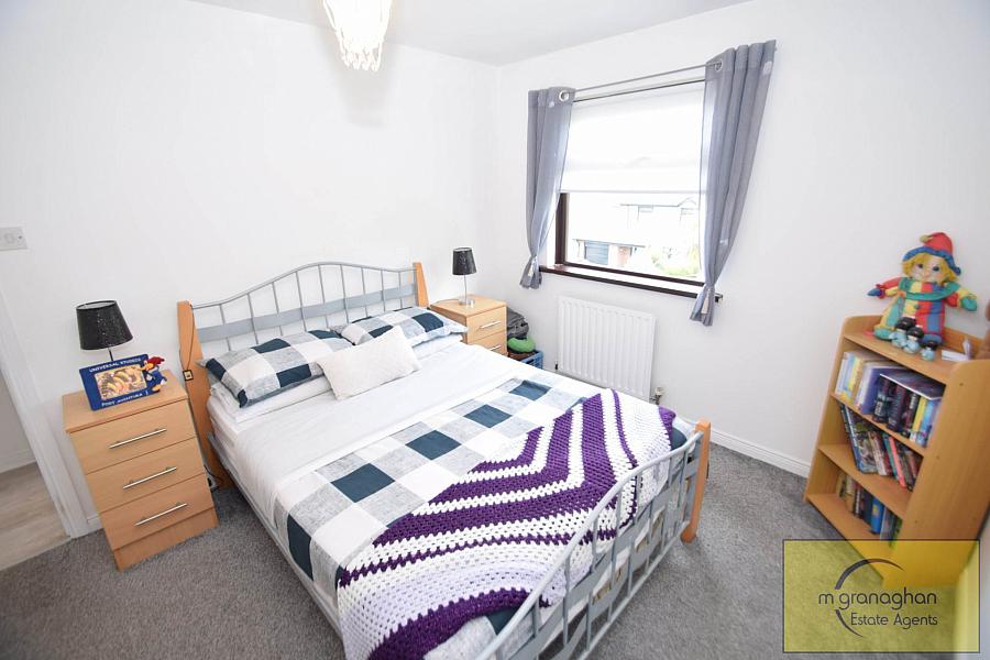 17a Hawthorn Hill