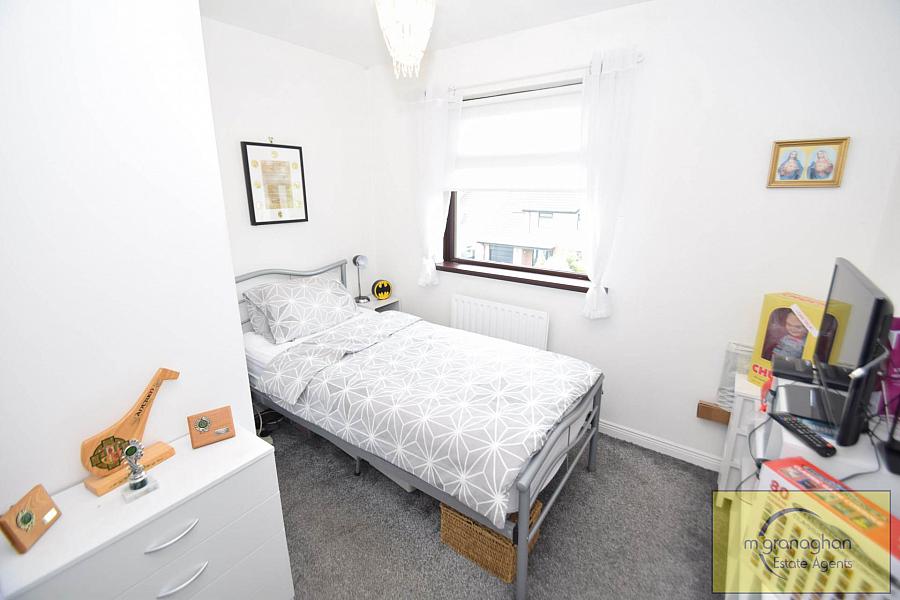 17a Hawthorn Hill