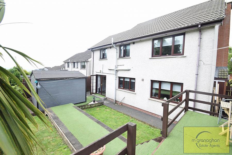 17a Hawthorn Hill
