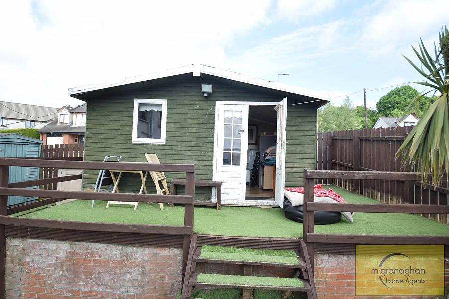 17a Hawthorn Hill