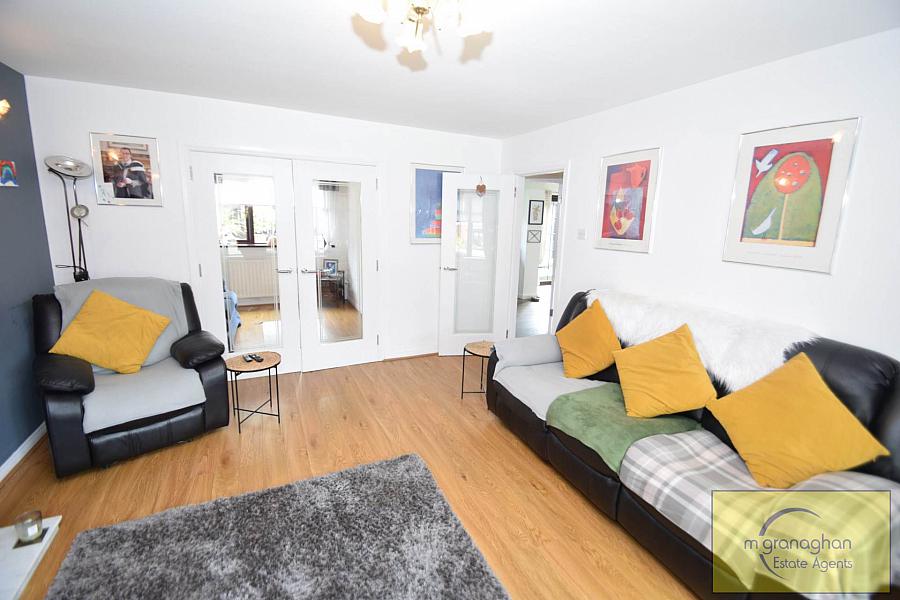 17a Hawthorn Hill