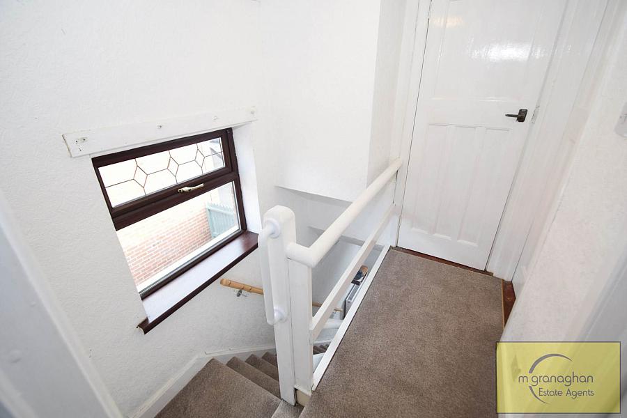 8 Andersonstown Drive