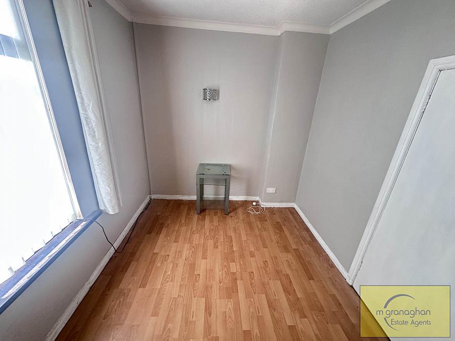 25 Colinview Street