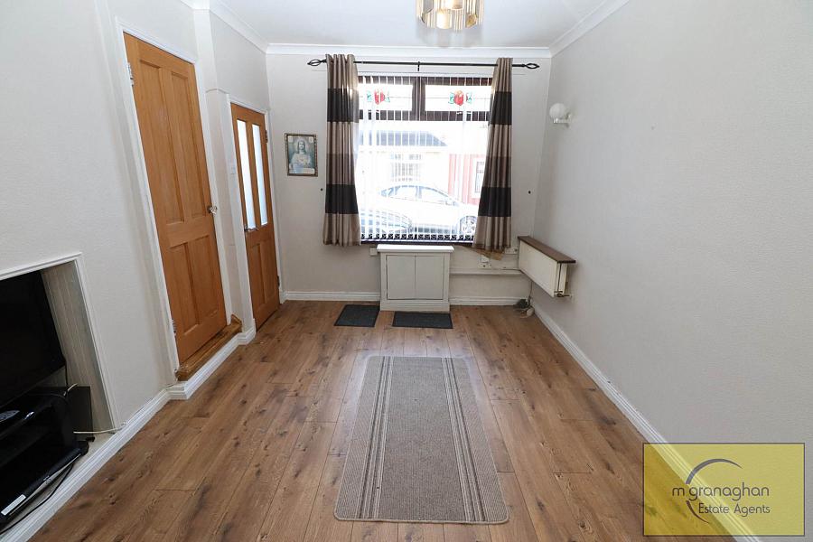 25 Colinview Street