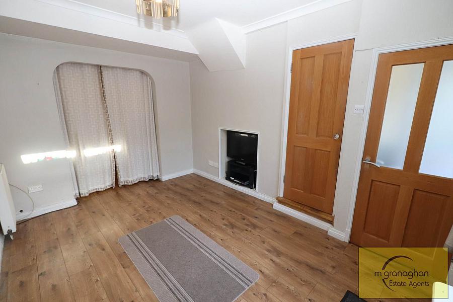 25 Colinview Street