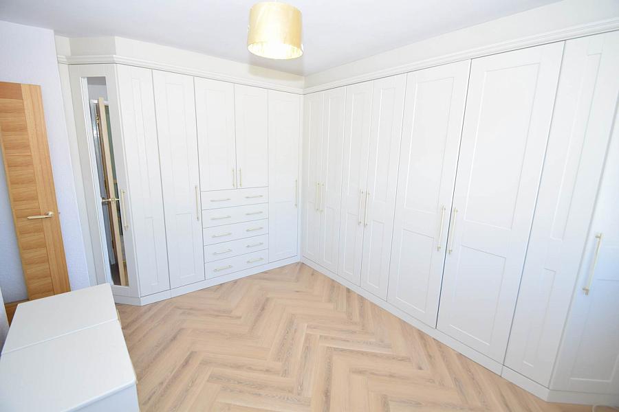 3 Lake Glen Park