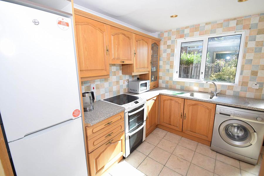 3 Lake Glen Park