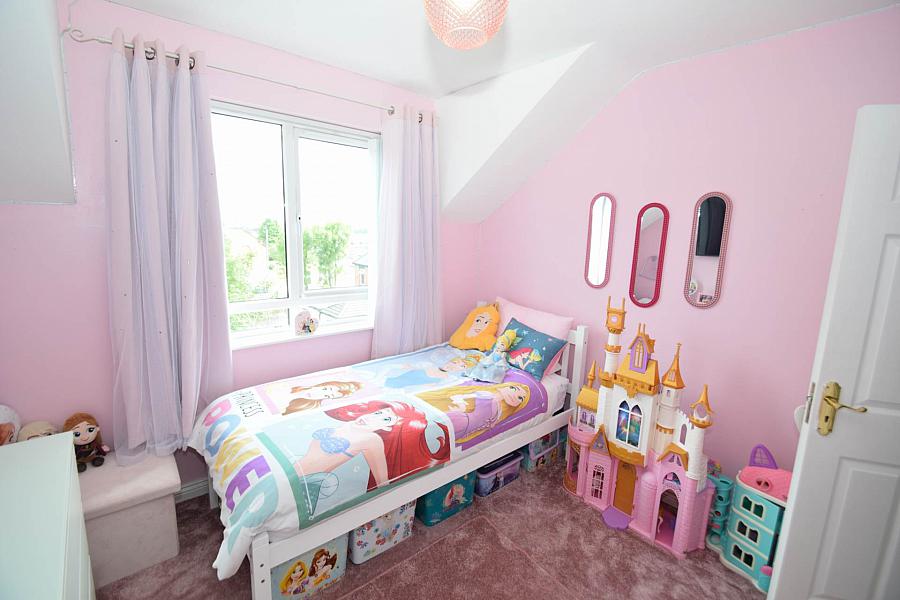 1b Fruithill Park