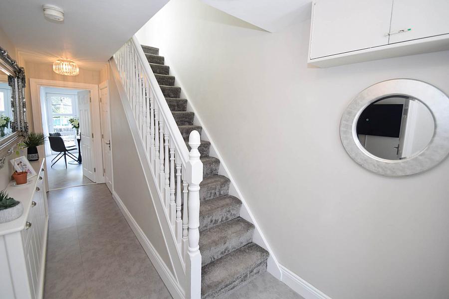 1b Fruithill Park