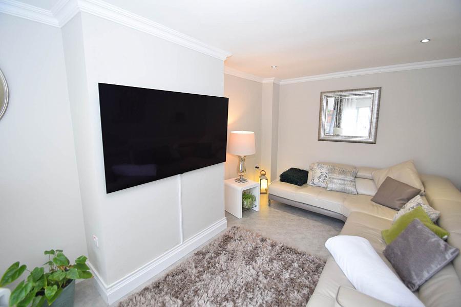 1b Fruithill Park
