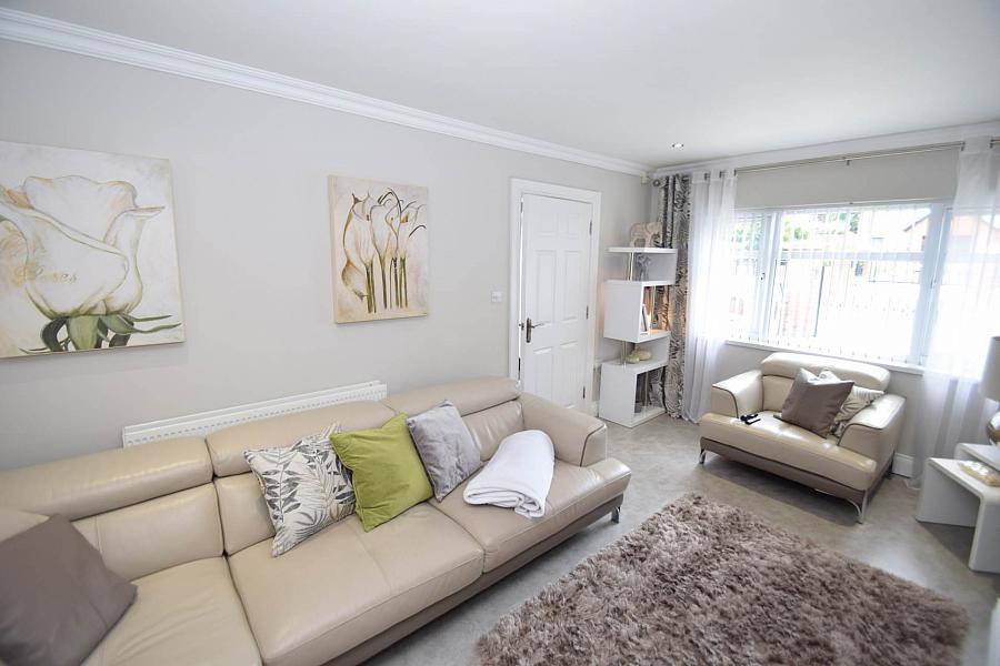 1b Fruithill Park