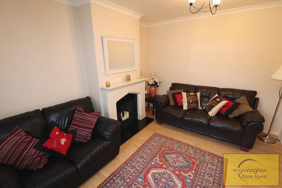 19 Tullymore Gardens