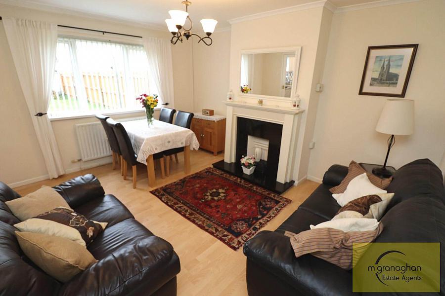 19 Tullymore Gardens