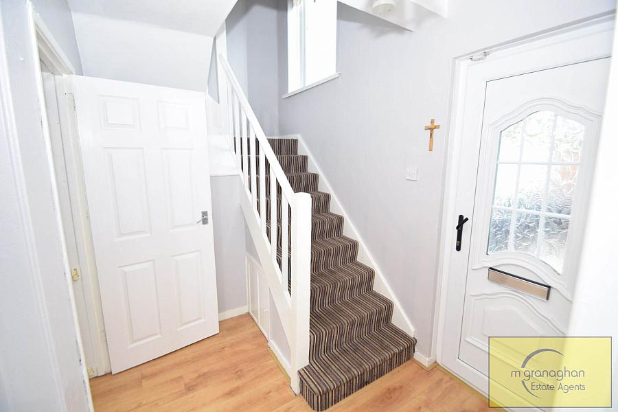 32 Benraw Road