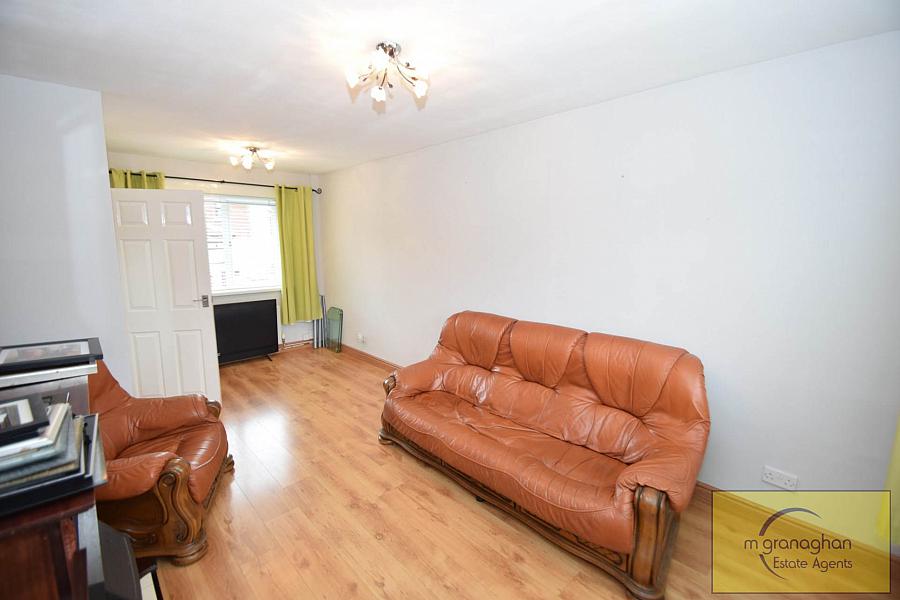 32 Benraw Road