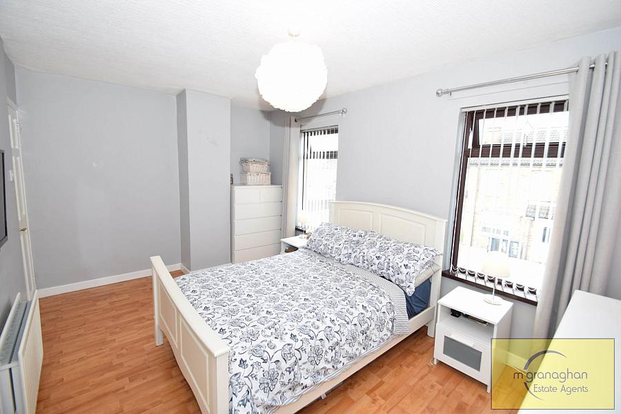 10 Ardoyne Place