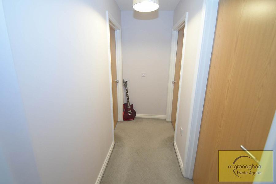 5 Willow Park